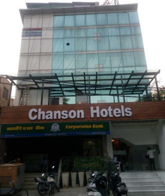 Chanson Hotel Nova Deli Exterior foto